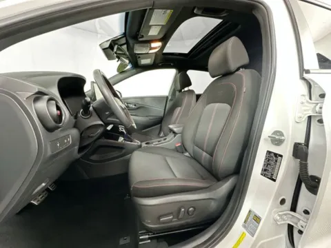 More photos of 2022 Hyundai Kona N Line at AutoMax Preowned Framingham, MA