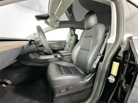 More photos of 2023 Tesla Model Y Long Range at AutoMax Preowned Framingham, MA