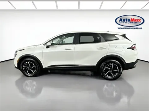 More photos of 2023 Kia Sportage Hybrid LX at AutoMax Preowned Framingham, MA