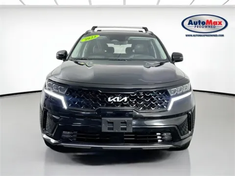 Photos of 2022 Kia Sorento SX for sale in Framingham, MA at AutoMax Preowned Framingham