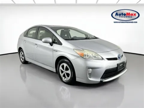 Silver 2013 Toyota Prius Three for sale in Framingham, MA