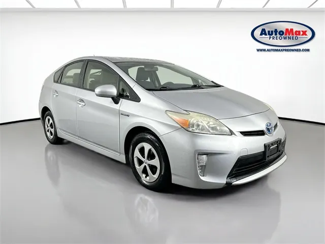 Silver 2013 Toyota Prius Three for sale in Framingham, MA