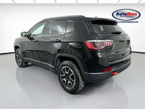 More photos of 2024 Jeep Compass Trailhawk at AutoMax Marlborough, MA