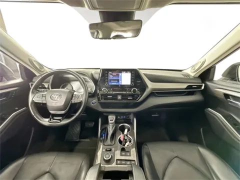 Another view of 2022 Toyota Highlander Limited for sale in Marlborough, MA at AutoMax Marlborough