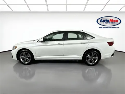 More photos of 2024 Volkswagen Jetta 1.5T SE at AutoMax Marlborough, MA