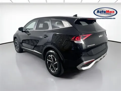 More photos of 2023 Kia Sportage Hybrid LX at AutoMax Marlborough, MA