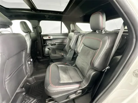 More photos of 2023 Ford Explorer ST-Line at AutoMax Marlborough, MA