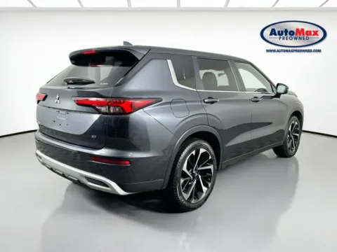 Photos of 2024 Mitsubishi Outlander SE for sale in Marlborough, MA at AutoMax Marlborough