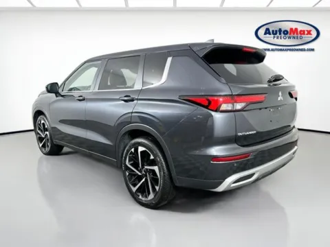 More photos of 2024 Mitsubishi Outlander SE at AutoMax Marlborough, MA