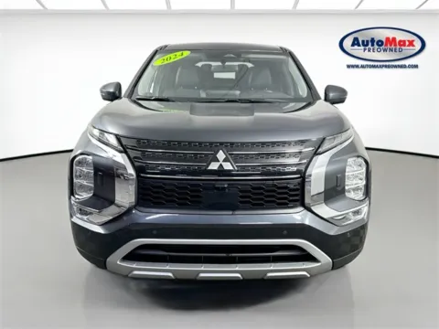 Photos of 2024 Mitsubishi Outlander SE Black Edition w/Pano Roof for sale in Marlborough, MA at AutoMax Marlborough