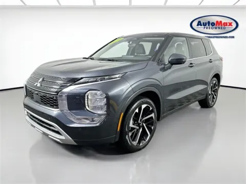 Another view of 2024 Mitsubishi Outlander SE Black Edition w/Pano Roof for sale in Marlborough, MA at AutoMax Marlborough