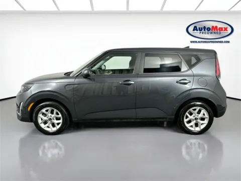 More photos of 2023 Kia Soul LX at AutoMax Marlborough, MA