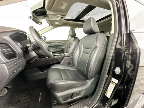 More photos of 2023 Nissan Rogue SL at AutoMax Marlborough, MA