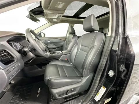More photos of 2023 Nissan Rogue SL at AutoMax Marlborough, MA