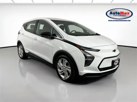 White 2023 Chevrolet Bolt EV 1LT for sale in Marlborough, MA