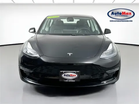 More photos of 2022 Tesla Model 3 Long Range at AutoMax Marlborough, MA