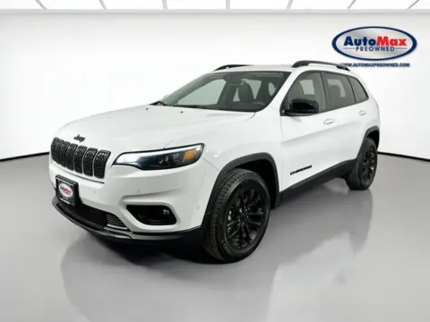 More photos of 2023 Jeep Cherokee Altitude at AutoMax Marlborough, MA