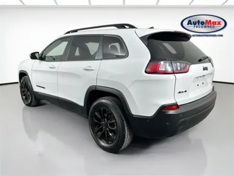 More photos of 2023 Jeep Cherokee Altitude at AutoMax Marlborough, MA