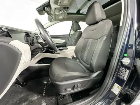 More photos of 2022 Hyundai Tucson Hybrid SEL Convenience at AutoMax Marlborough, MA