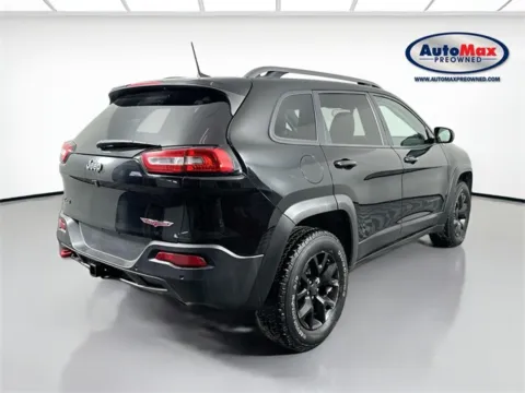 Photos of 2018 Jeep Cherokee Trailhawk for sale in Marlborough, MA at AutoMax Marlborough
