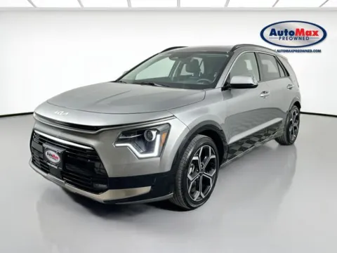 More photos of 2023 Kia Niro EX Touring at AutoMax Marlborough, MA