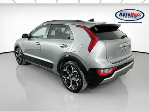 More photos of 2023 Kia Niro EX Touring at AutoMax Marlborough, MA