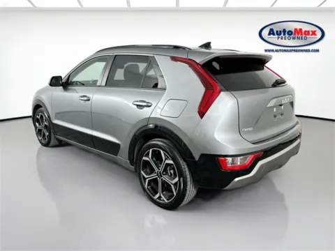 More photos of 2023 Kia Niro EX Touring at AutoMax Marlborough, MA
