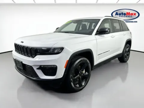 More photos of 2023 Jeep Grand Cherokee Limited at AutoMax Marlborough, MA
