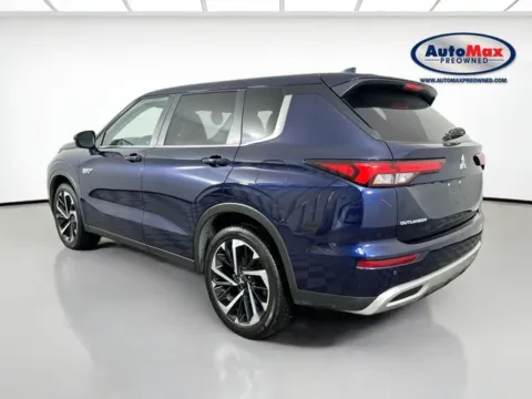 More photos of 2024 Mitsubishi Outlander PHEV SE at AutoMax Marlborough, MA