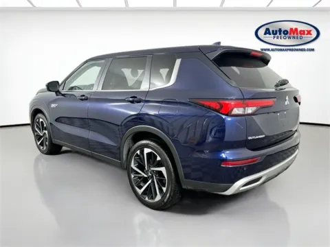 More photos of 2024 Mitsubishi Outlander PHEV SE at AutoMax Marlborough, MA