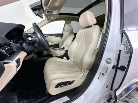 More photos of 2023 Acura RDX at AutoMax Marlborough, MA