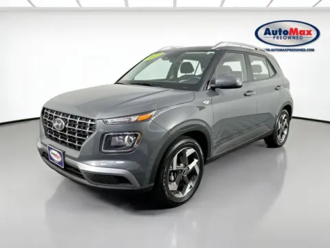 More photos of 2023 Hyundai Venue SEL at AutoMax Marlborough, MA
