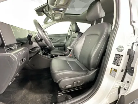 More photos of 2024 Hyundai Kona Limited at AutoMax Marlborough, MA