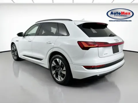 More photos of 2021 Audi e-tron Premium at AutoMax Marlborough, MA