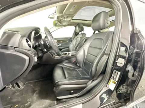 More photos of 2017 Mercedes-Benz C-Class C 300 at AutoMax Marlborough, MA