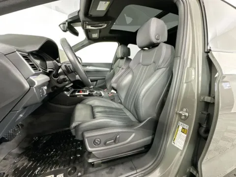 More photos of 2023 Audi Q5 Sportback 45 S line Prestige at AutoMax Marlborough, MA
