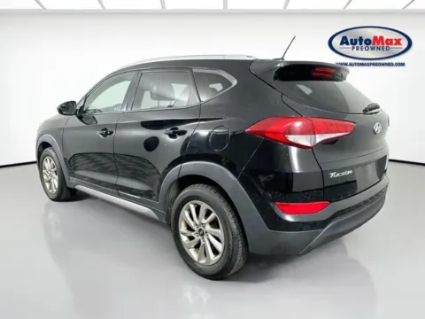 More photos of 2017 Hyundai Tucson SE at AutoMax Marlborough, MA