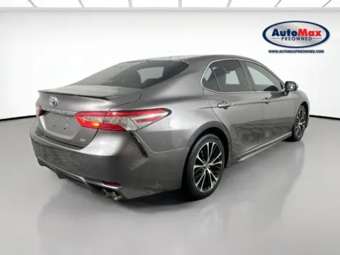 Photos of 2018 Toyota Camry SE for sale in Marlborough, MA at AutoMax Marlborough