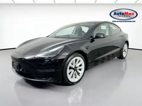 More photos of 2021 Tesla Model 3 Standard Range Plus at AutoMax Marlborough, MA