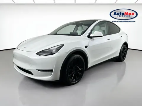 More photos of 2023 Tesla Model Y Long Range at AutoMax Marlborough, MA