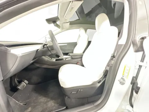 More photos of 2023 Tesla Model Y Long Range at AutoMax Marlborough, MA