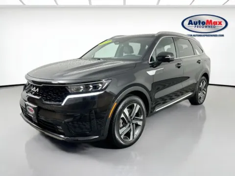More photos of 2023 Kia Sorento Plug-In Hybrid SX Prestige at AutoMax Marlborough, MA
