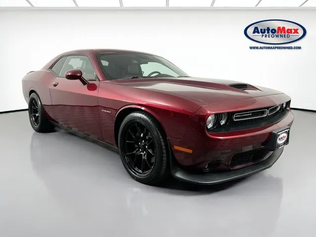 2022 Dodge Challenger R/T's photo