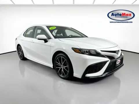 White 2024 Toyota Camry SE for sale in Marlborough, MA