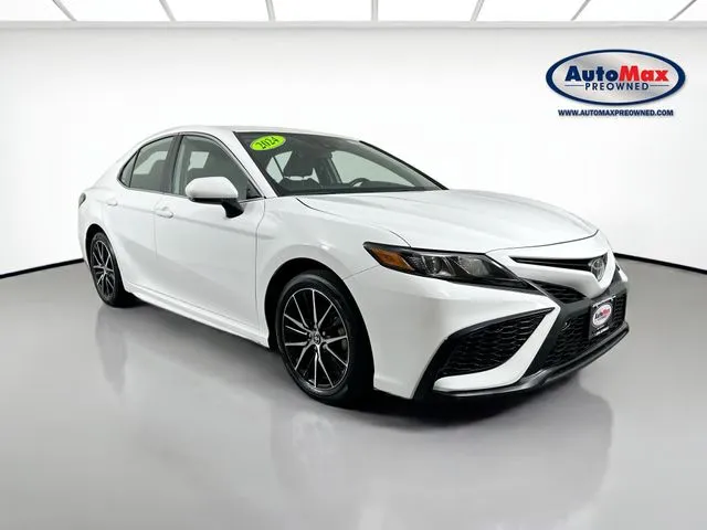 White 2024 Toyota Camry SE for sale in Marlborough, MA