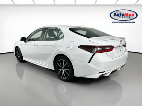 More photos of 2024 Toyota Camry SE at AutoMax Marlborough, MA