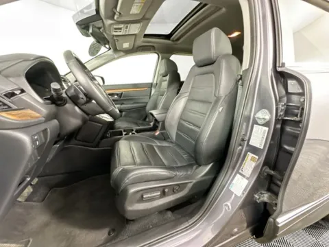 More photos of 2021 Honda CR-V Hybrid EX-L at AutoMax Marlborough, MA