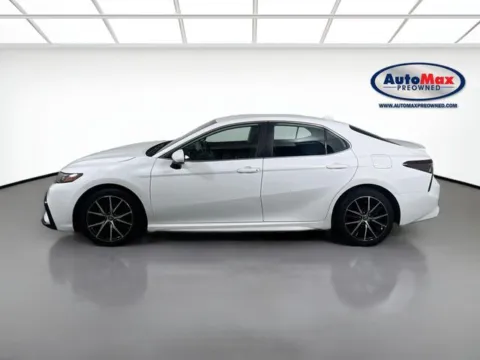 More photos of 2024 Toyota Camry SE at AutoMax Marlborough, MA