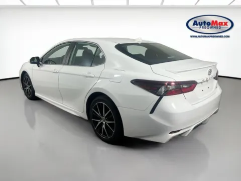 More photos of 2024 Toyota Camry SE at AutoMax Marlborough, MA