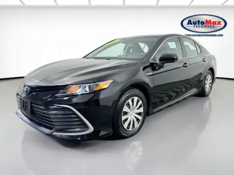 More photos of 2021 Toyota Camry Hybrid LE at AutoMax Marlborough, MA